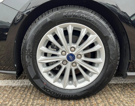 Ford Focus TITANIUM TDCI 13