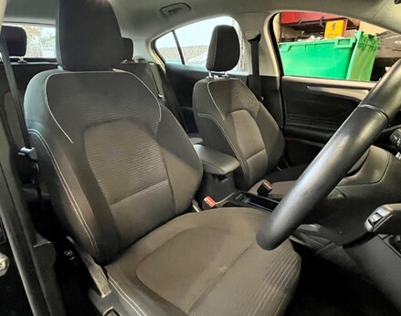 Ford Focus TITANIUM TDCI 53