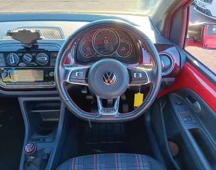 Volkswagen Up GTI 17