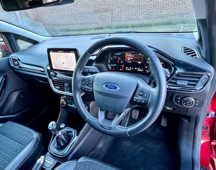Ford Fiesta TITANIUM X 17