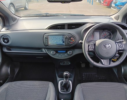 Toyota Yaris VVT-I EXCEL 2
