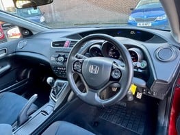 Honda Civic I-VTEC SE PLUS 17
