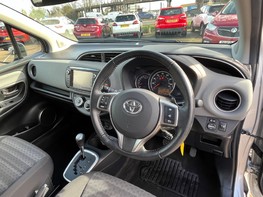 Toyota Yaris VVT-I ICON M-DRIVE S 17