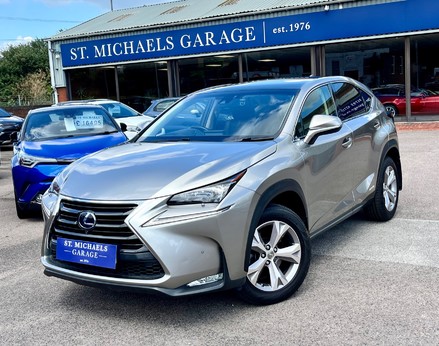 Lexus NX 300H PREMIER 1