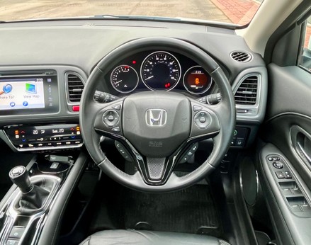 Honda HR-V I-VTEC EX 18