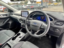 Ford Focus TITANIUM X 17