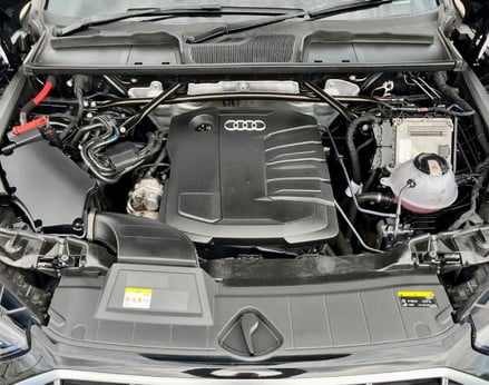Audi Q5 TDI QUATTRO SPORT 7