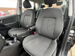 Kia Venga 2 ISG 37