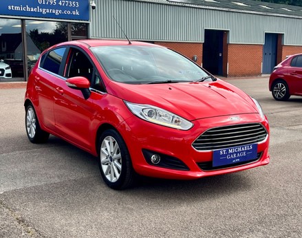 Ford Fiesta TITANIUM 4