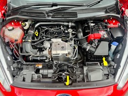 Ford Fiesta TITANIUM 7