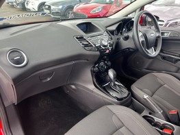 Ford Fiesta TITANIUM 38