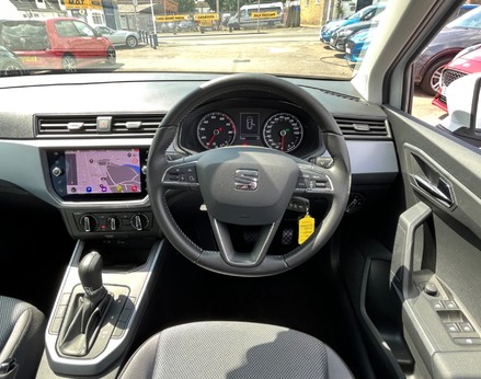 SEAT Arona TSI SE TECHNOLOGY DSG 19