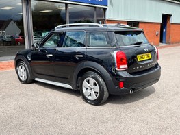 Mini Countryman COOPER 9