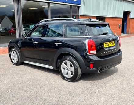 Mini Countryman COOPER 9