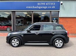 Mini Countryman COOPER 11