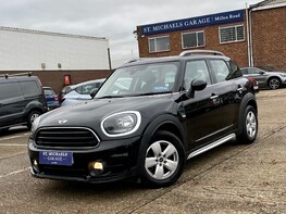 Mini Countryman COOPER 1