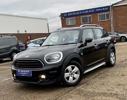 Mini Countryman COOPER 1