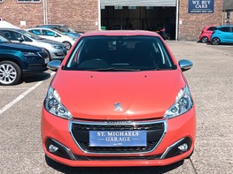 Peugeot 208 PURETECH ALLURE 5