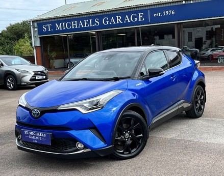 Toyota C-HR DYNAMIC 1