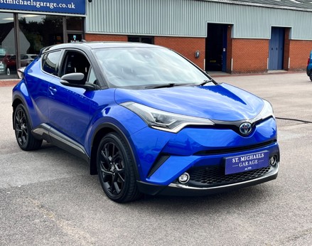 Toyota C-HR DYNAMIC 4