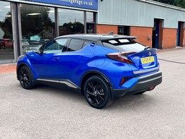 Toyota C-HR DYNAMIC 9