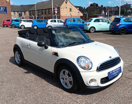 Mini Convertible ONE 4