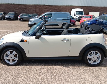 Mini Convertible ONE 11