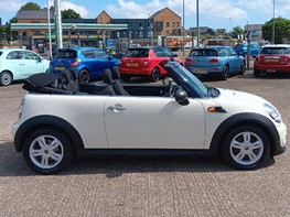 Mini Convertible ONE 10