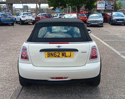 Mini Convertible ONE 15