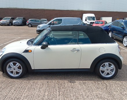 Mini Convertible ONE 16