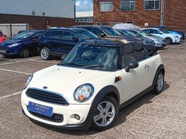 Mini Convertible ONE 1