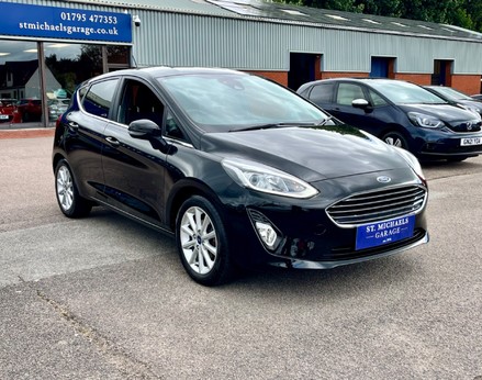 Ford Fiesta TITANIUM 4