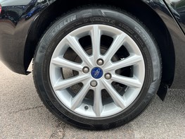 Ford Fiesta TITANIUM 15