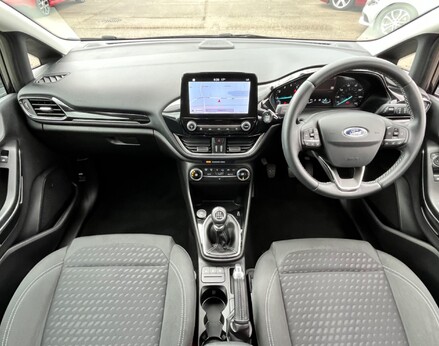 Ford Fiesta TITANIUM 2