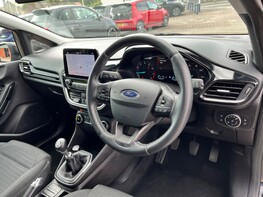 Ford Fiesta TITANIUM 17