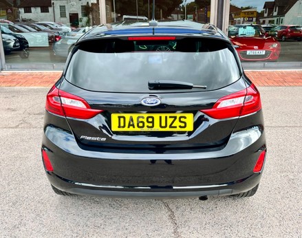 Ford Fiesta TITANIUM 6