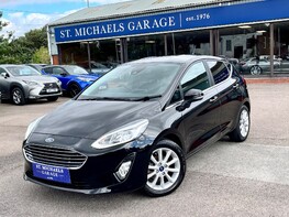 Ford Fiesta TITANIUM 1