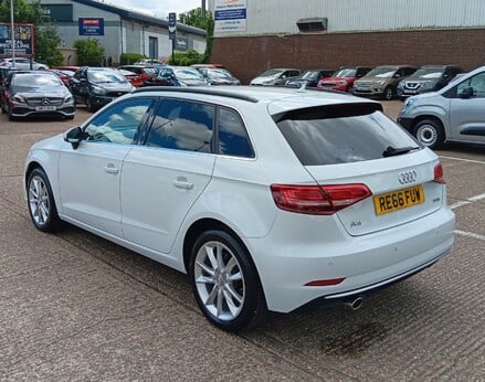 Audi A3 SPORTBACK TFSI SPORT 8