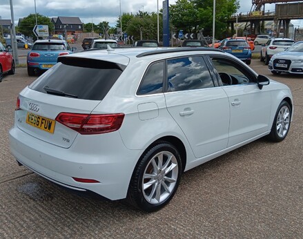 Audi A3 SPORTBACK TFSI SPORT 9