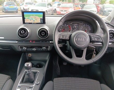 Audi A3 SPORTBACK TFSI SPORT 18