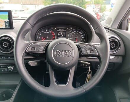 Audi A3 SPORTBACK TFSI SPORT 19