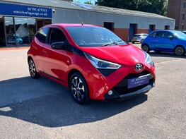 Toyota Aygo VVT-I X-TREND X-SHIFT TSS 4