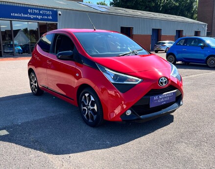 Toyota Aygo VVT-I X-TREND X-SHIFT TSS 4