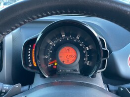 Toyota Aygo VVT-I X-TREND X-SHIFT TSS 19