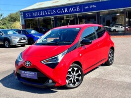 Toyota Aygo VVT-I X-TREND X-SHIFT TSS 1