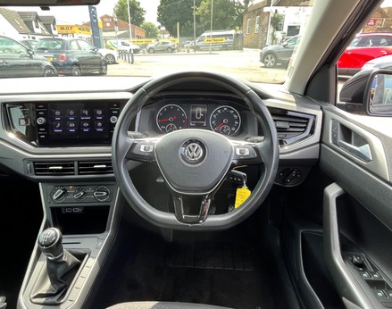 Volkswagen Polo SE TSI 19