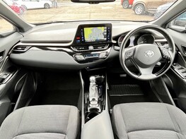 Toyota C-HR DESIGN 2