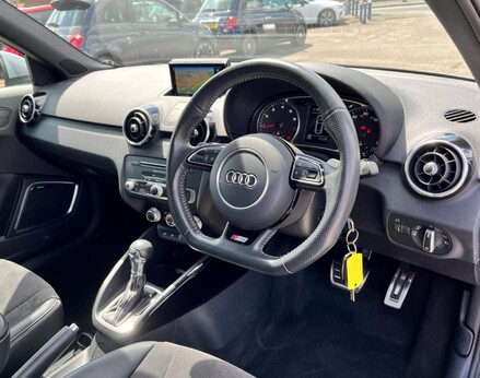 Audi A1 SPORTBACK TFSI BLACK EDITION NAV 18