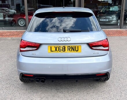 Audi A1 SPORTBACK TFSI BLACK EDITION NAV 6