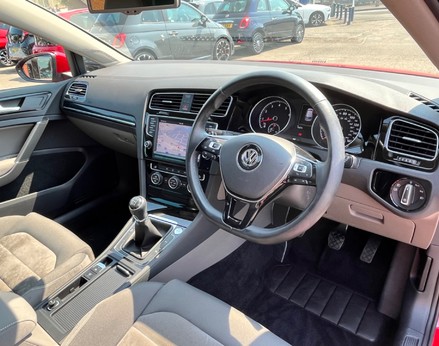 Volkswagen Golf GT TSI ACT BLUEMOTION TECHNOLOGY 18